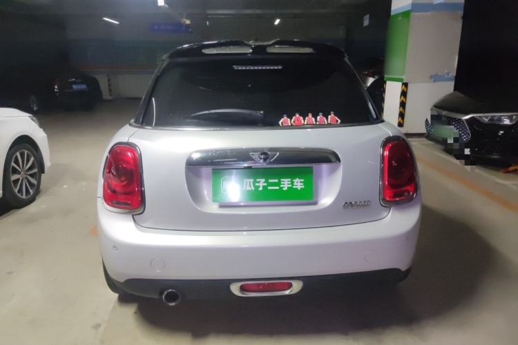 Used MINI 2016 1.5T COOPER Pioneer Edition Five-Door Model Rear