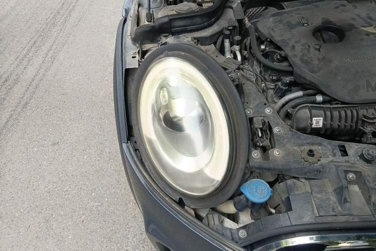 Used MINI 2016 2.0T COOPER S Performance Edition Five-Door Version Right Front Headlight