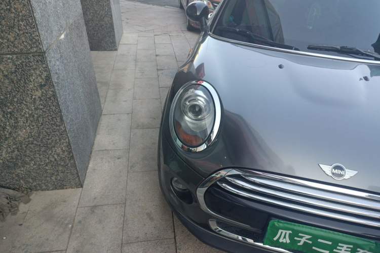 Used MINI 2016 1.5T COOPER Right Front Headlight