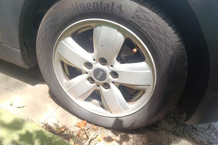 Used MINI 2016 1.2T ONE Five-Door Edition Right Front Wheel Hub