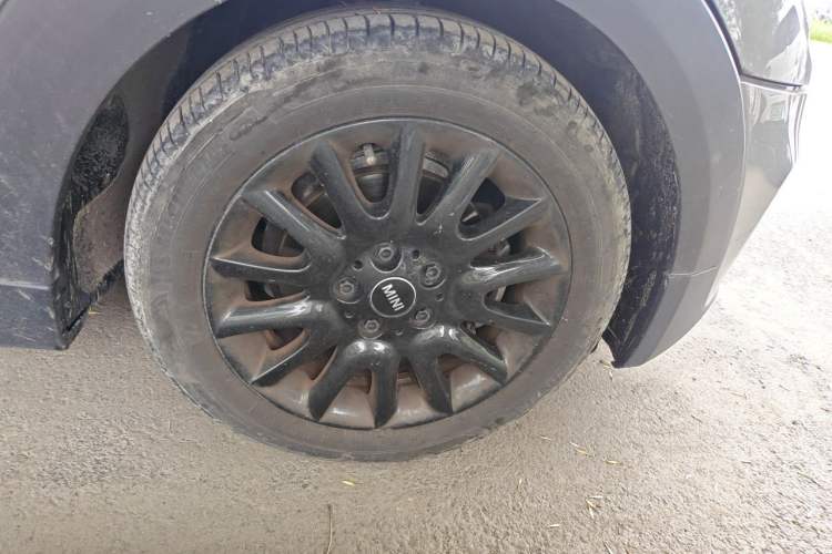 Used MINI 2016 1.2T ONE Pioneer Edition Right Front Wheel Hub