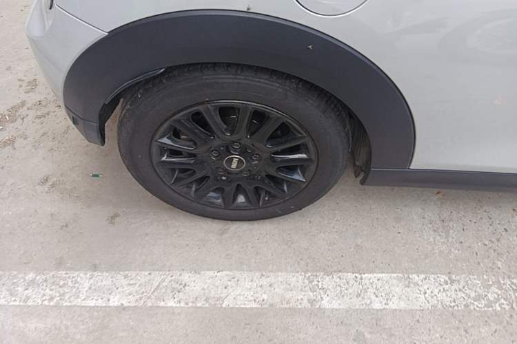 Used MINI 2016 1.2T ONE Pioneer Edition Right Rear Wheel Hub