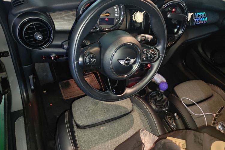 Used MINI 2016 1.5T COOPER Avant-Garde Steering Wheel