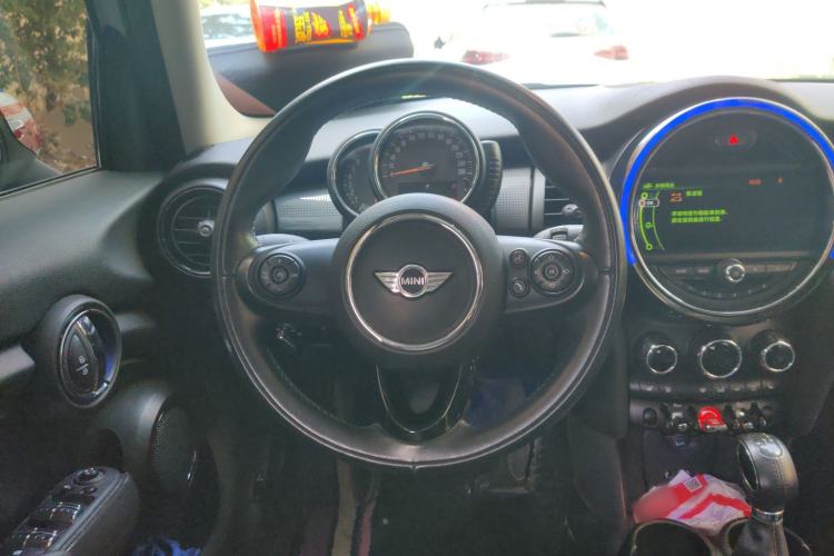 Used MINI 2016 1.5T COOPER Pioneer Edition Five-Door Model Steering Wheel