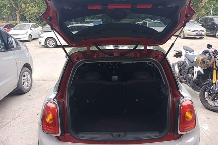 Used MINI 2016 1.2T ONE Pioneer Edition Trunk