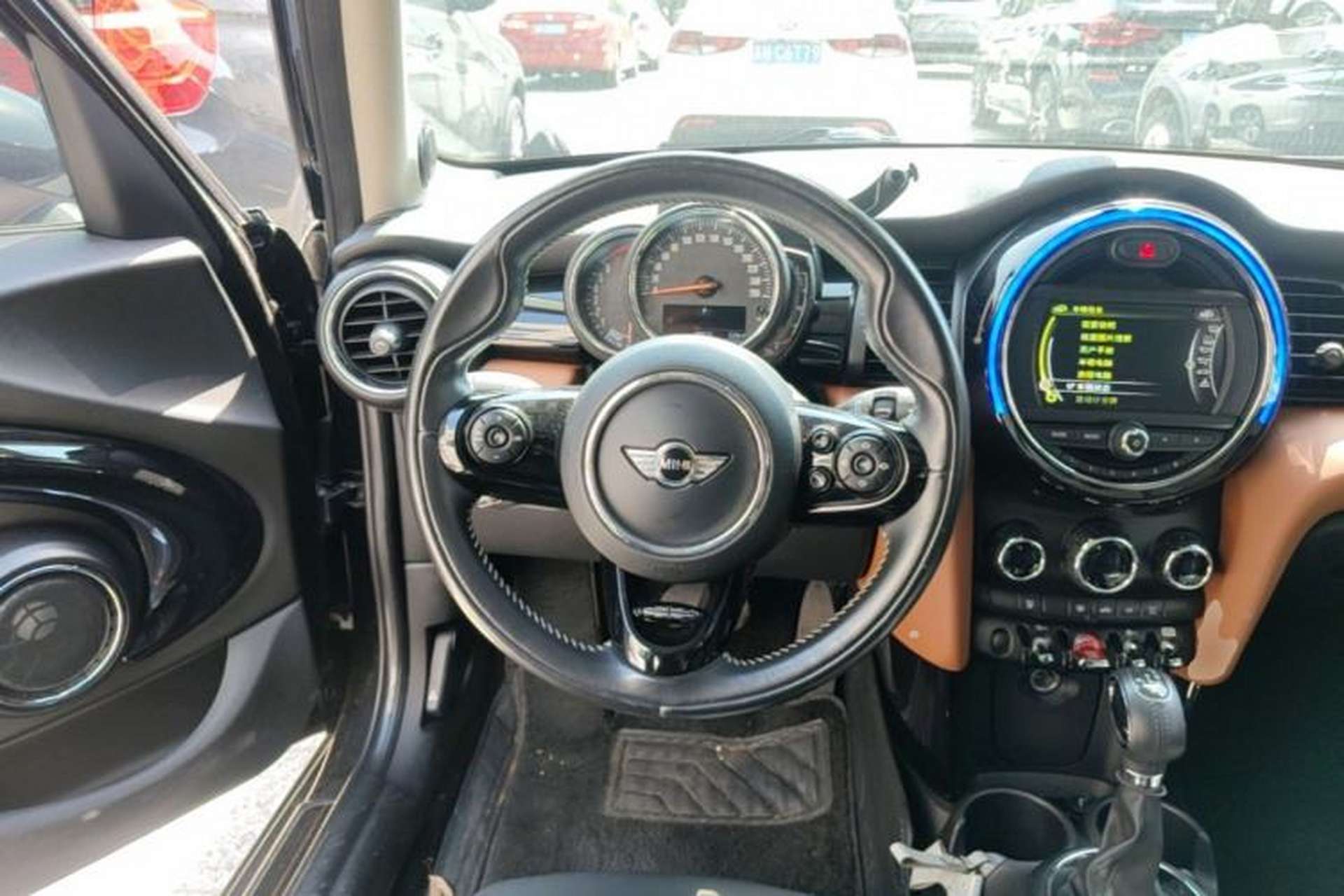 Used MINI 2016 1.5T COOPER SEVEN Five-Door Edition Steering Wheel