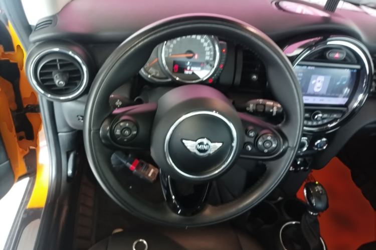 Used MINI 2016 1.2T ONE Pioneer Edition Steering Wheel
