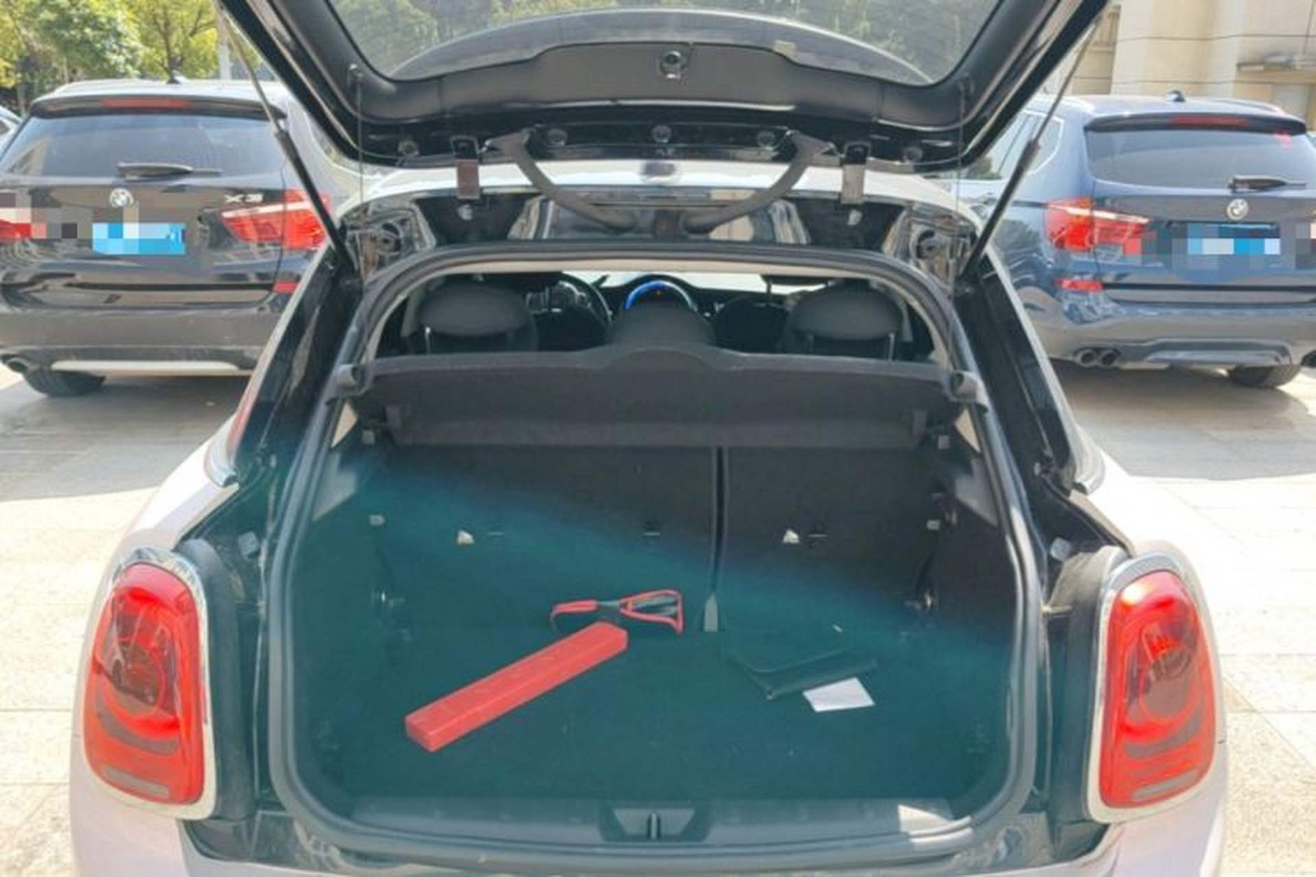 Used MINI 2016 1.5T COOPER SEVEN Five-Door Edition Trunk