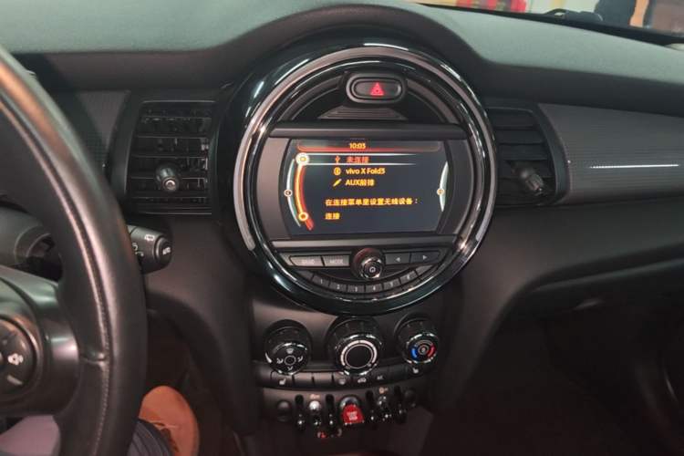 Used MINI 2016 1.5T COOPER Five-Door Edition Audio And AC Panel