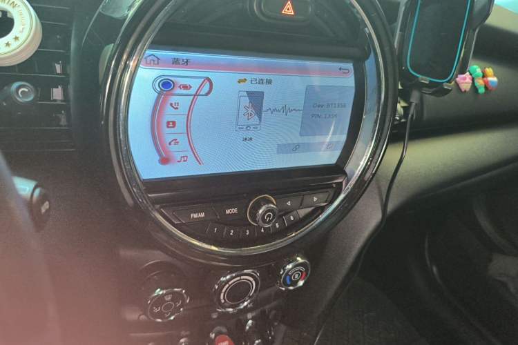 Used MINI 2016 1.2T ONE Pioneer Edition Audio And AC Panel