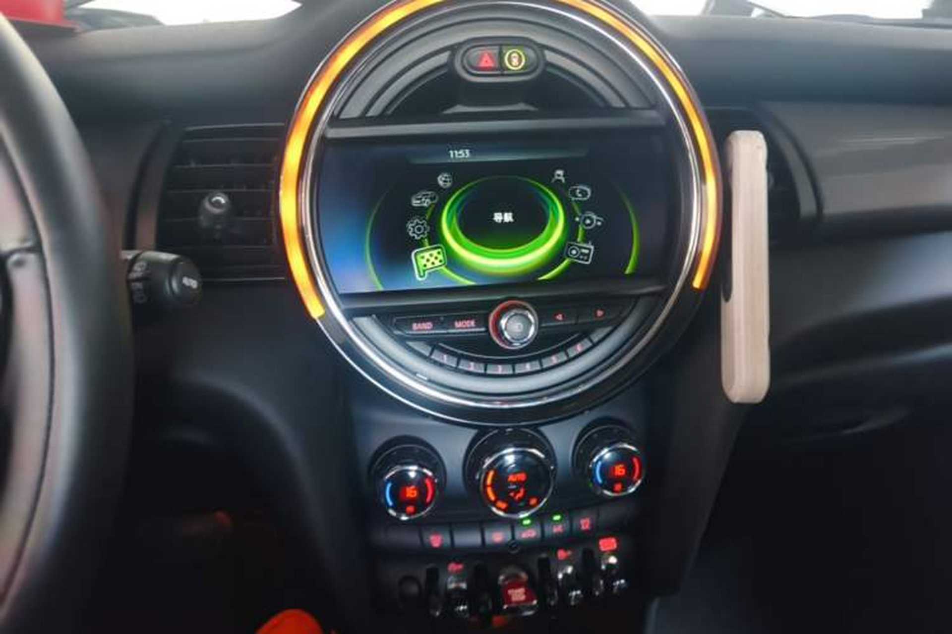 Used MINI 2016 1.5T COOPER Avant-Garde Audio And AC Panel