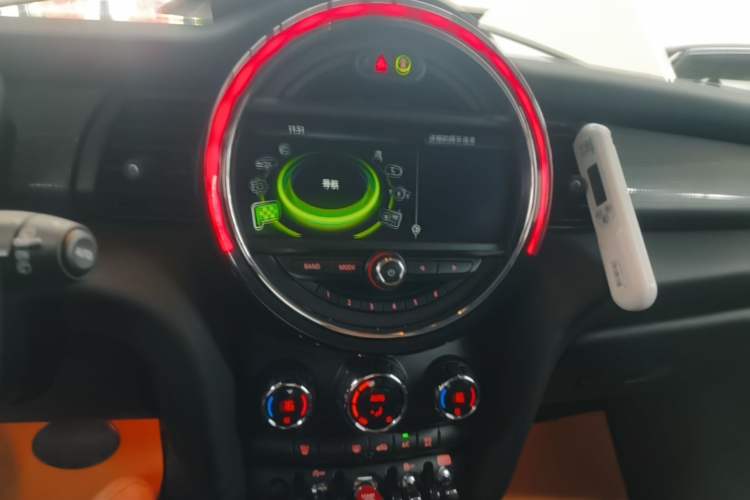 Used MINI 2016 1.5T COOPER Avant-Garde Audio And AC Panel