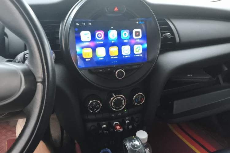 Used MINI 2016 1.2T ONE Five-Door Edition Audio And AC Panel