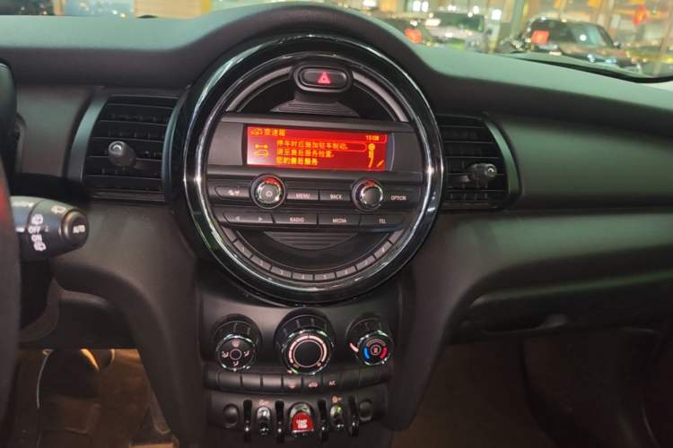 Used MINI 2016 1.2T ONE Pioneer Edition Five-Door Version Audio And AC Panel