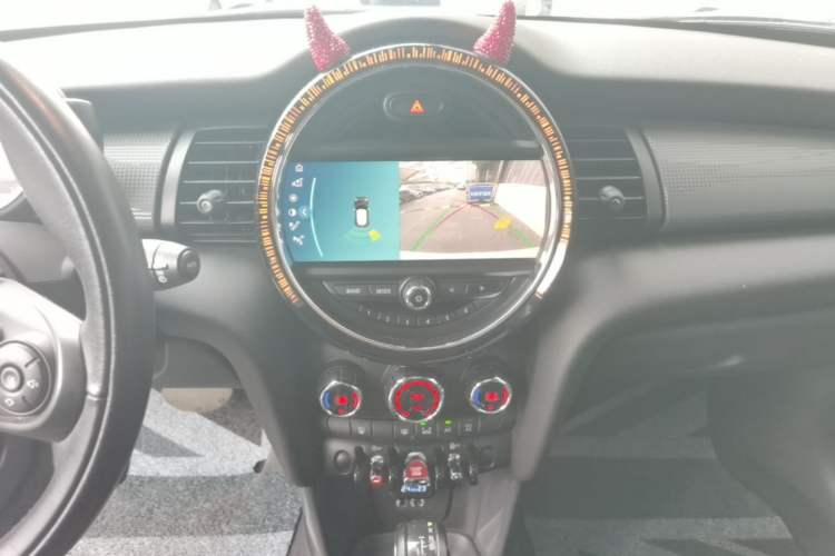 Used MINI 2016 1.5T COOPER Avant-Garde Audio And AC Panel
