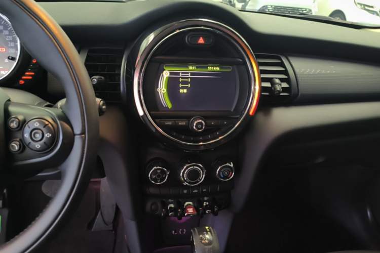 Used MINI 2016 1.5T COOPER Audio And AC Panel