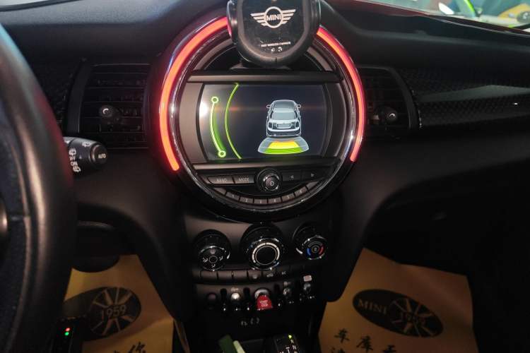 Used MINI 2016 2.0T COOPER S Five-Door Edition Audio And AC Panel