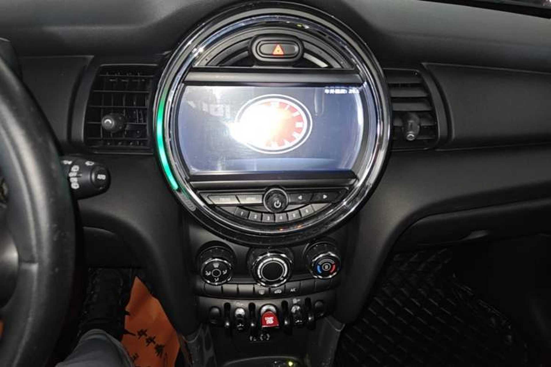 Used MINI 2016 1.2T ONE Pioneer Edition Audio And AC Panel