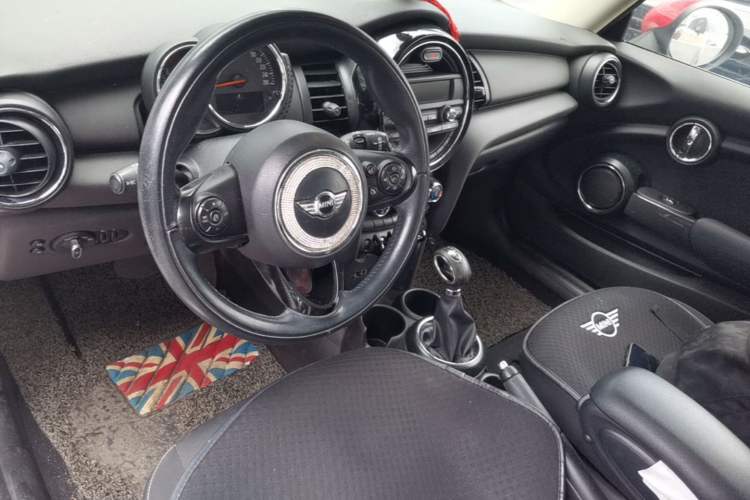 Used MINI 2016 1.2T ONE Pioneer Edition Center Console