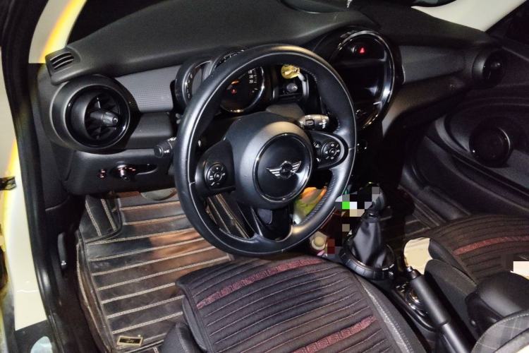 Used MINI 2016 1.5T COOPER Avant-Garde Center Console