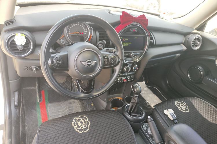 Used MINI 2016 1.2T ONE Pioneer Edition Center Console