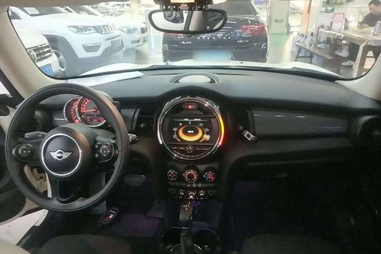 Used MINI 2016 1.5T COOPER Center Console