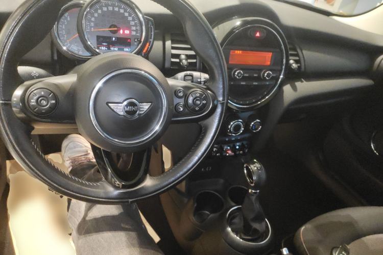 Used MINI 2016 1.2T ONE Pioneer Edition Center Console