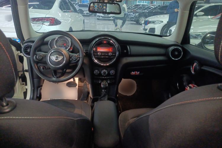 Used MINI 2016 1.2T ONE Pioneer Edition Center Console