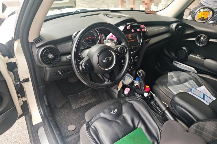 Used MINI 2016 1.5T COOPER Center Console