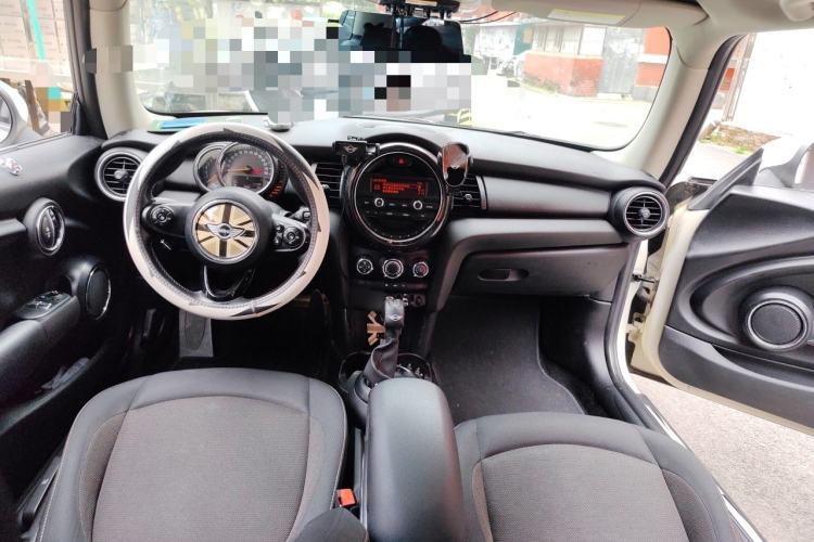 Used MINI 2016 1.2T ONE Pioneer Edition Center Console