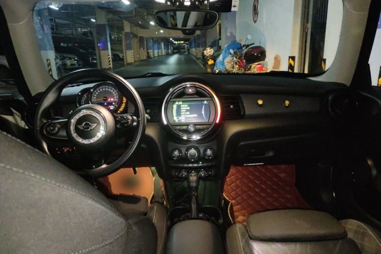 Used MINI 2016 1.5T COOPER Center Console