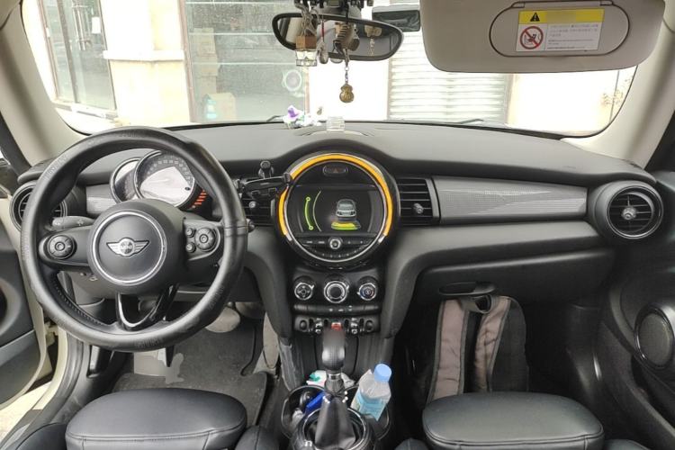 Used MINI 2016 1.5T COOPER Center Console