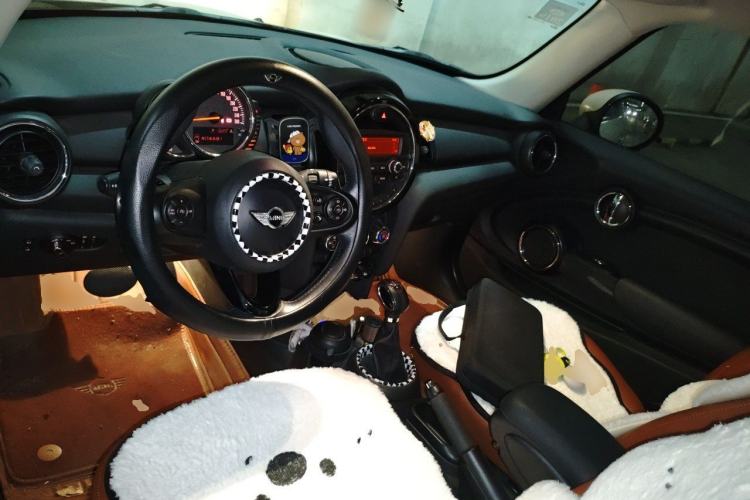Used MINI 2016 1.2T ONE Pioneer Edition Center Console