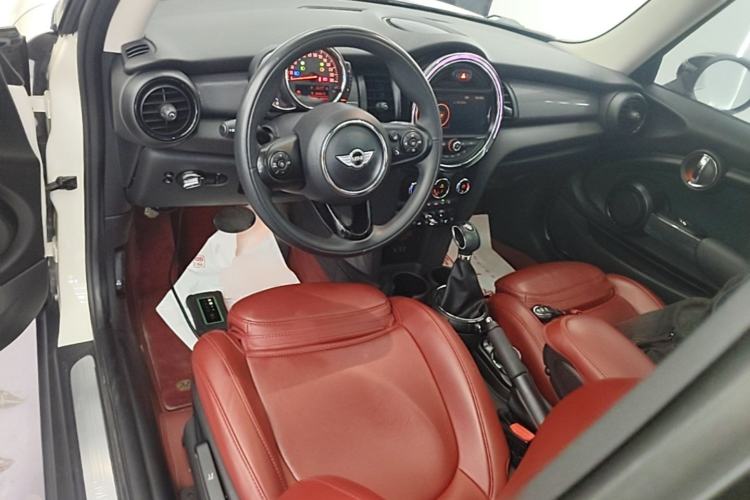 Used MINI 2016 1.5T COOPER Avant-Garde Center Console