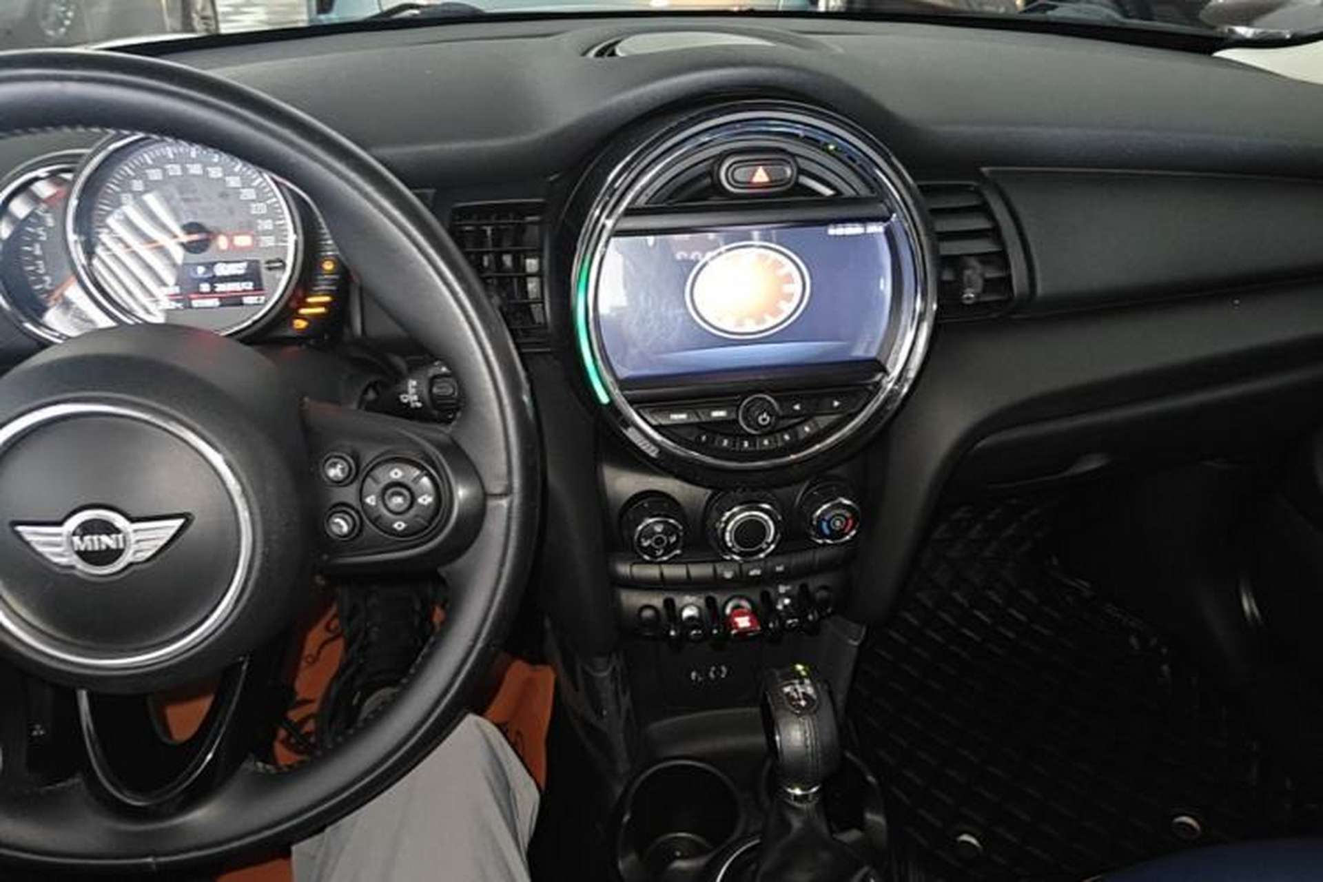 Used MINI 2016 1.2T ONE Pioneer Edition Center Console