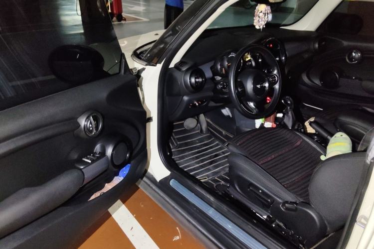 Used MINI 2016 1.5T COOPER Avant-Garde Driver Seat