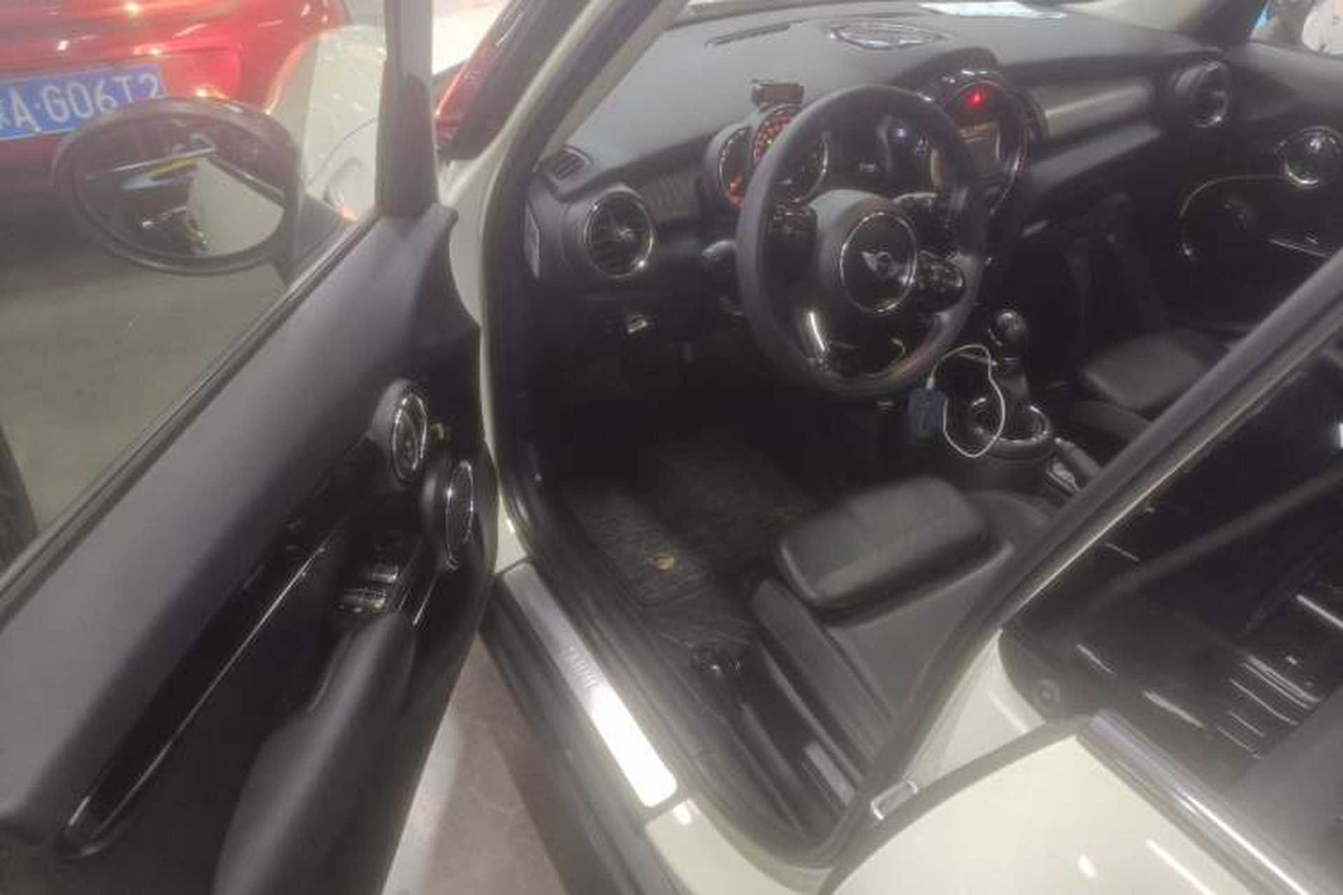 Used MINI 2016 1.5T COOPER Performance Edition 5-door version Driver Seat