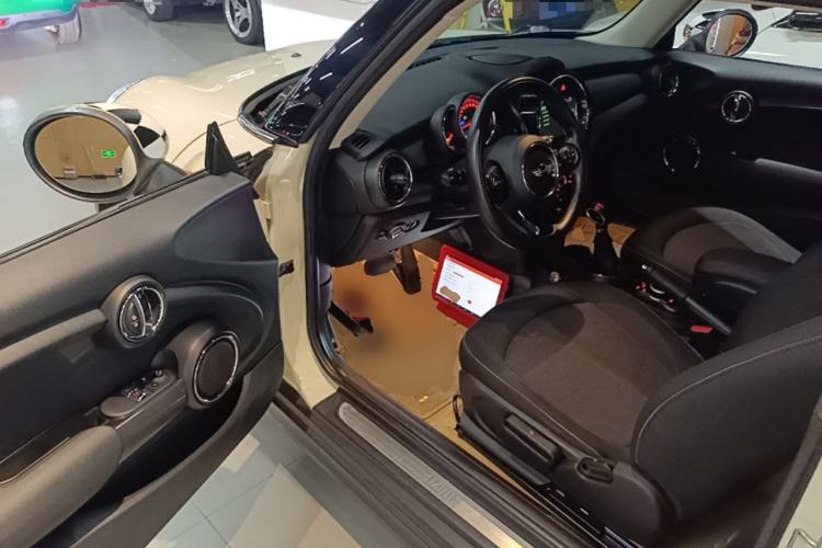 Used MINI 2016 1.2T ONE Pioneer Edition Driver Seat