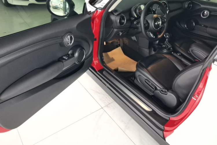 Used MINI 2016 1.2T ONE Pioneer Edition Driver Seat