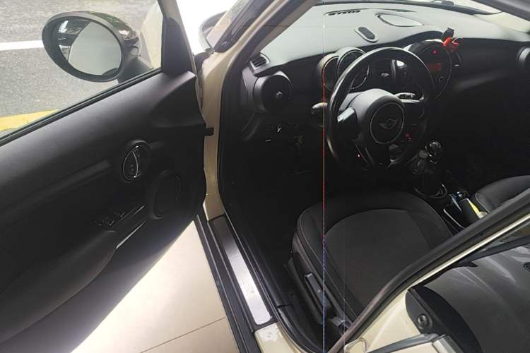 Used MINI 2016 1.2T ONE Five-Door Edition Driver Seat