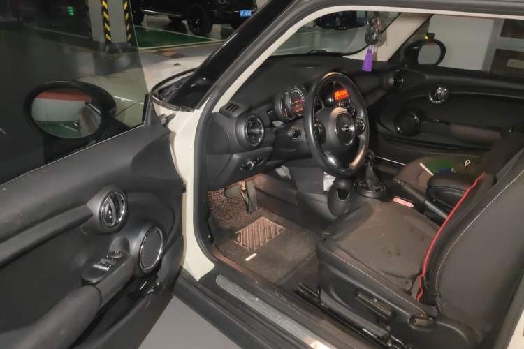 Used MINI 2016 1.2T ONE Pioneer Edition Driver Seat