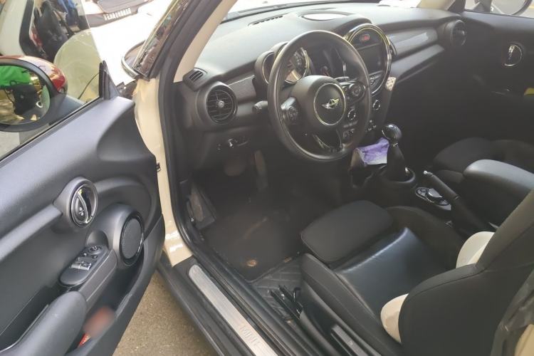 Used MINI 2016 1.5T COOPER Avant-Garde Driver Seat
