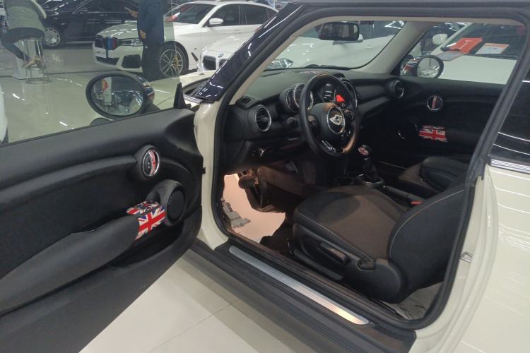 Used MINI 2016 1.2T ONE Pioneer Edition Driver Seat