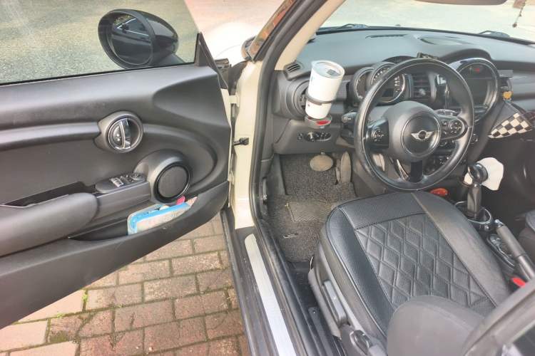 Used MINI 2016 1.5T COOPER Driver Seat