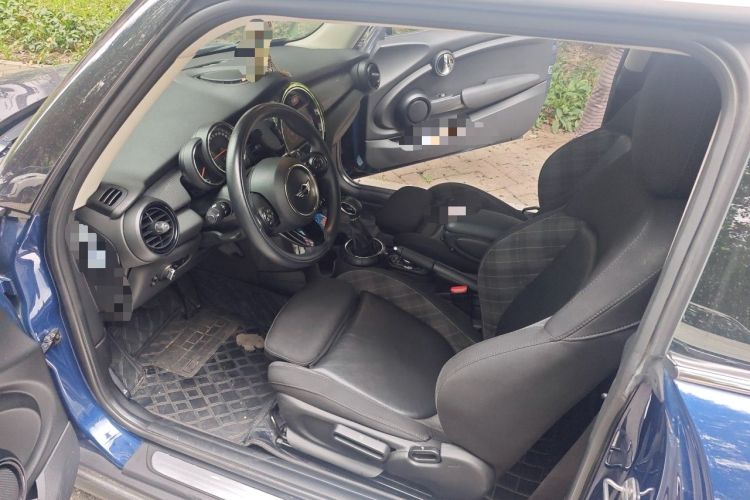 Used MINI 2016 1.5T COOPER Avant-Garde Driver Seat