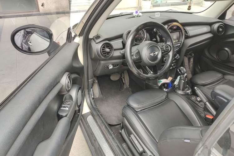 Used MINI 2016 1.5T COOPER Driver Seat