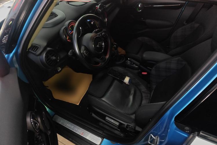 Used MINI 2016 2.0T COOPER S Five-Door Edition Driver Seat