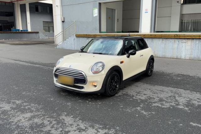 MINI 2016 1.5T COOPER usado