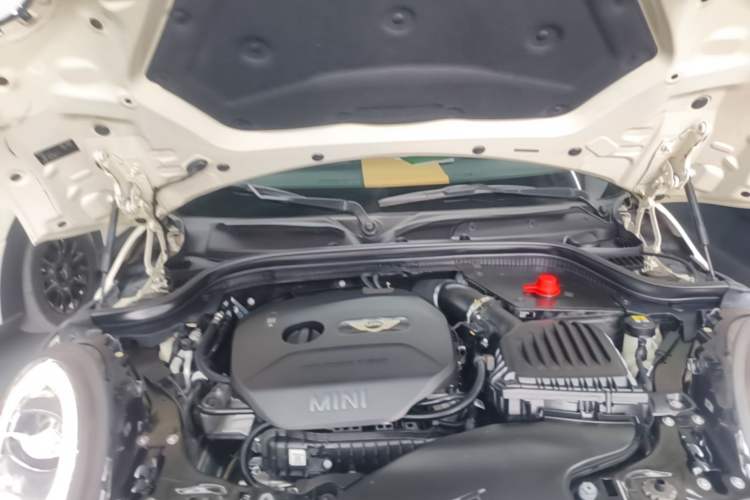 Used MINI 2016 1.5T COOPER Avant-Garde Engine Bay