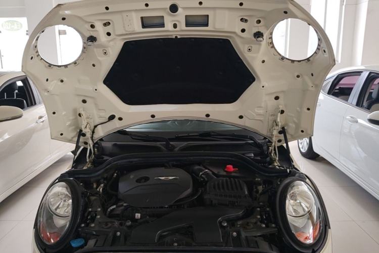 Used MINI 2016 1.5T COOPER Five-Door Edition Engine Bay